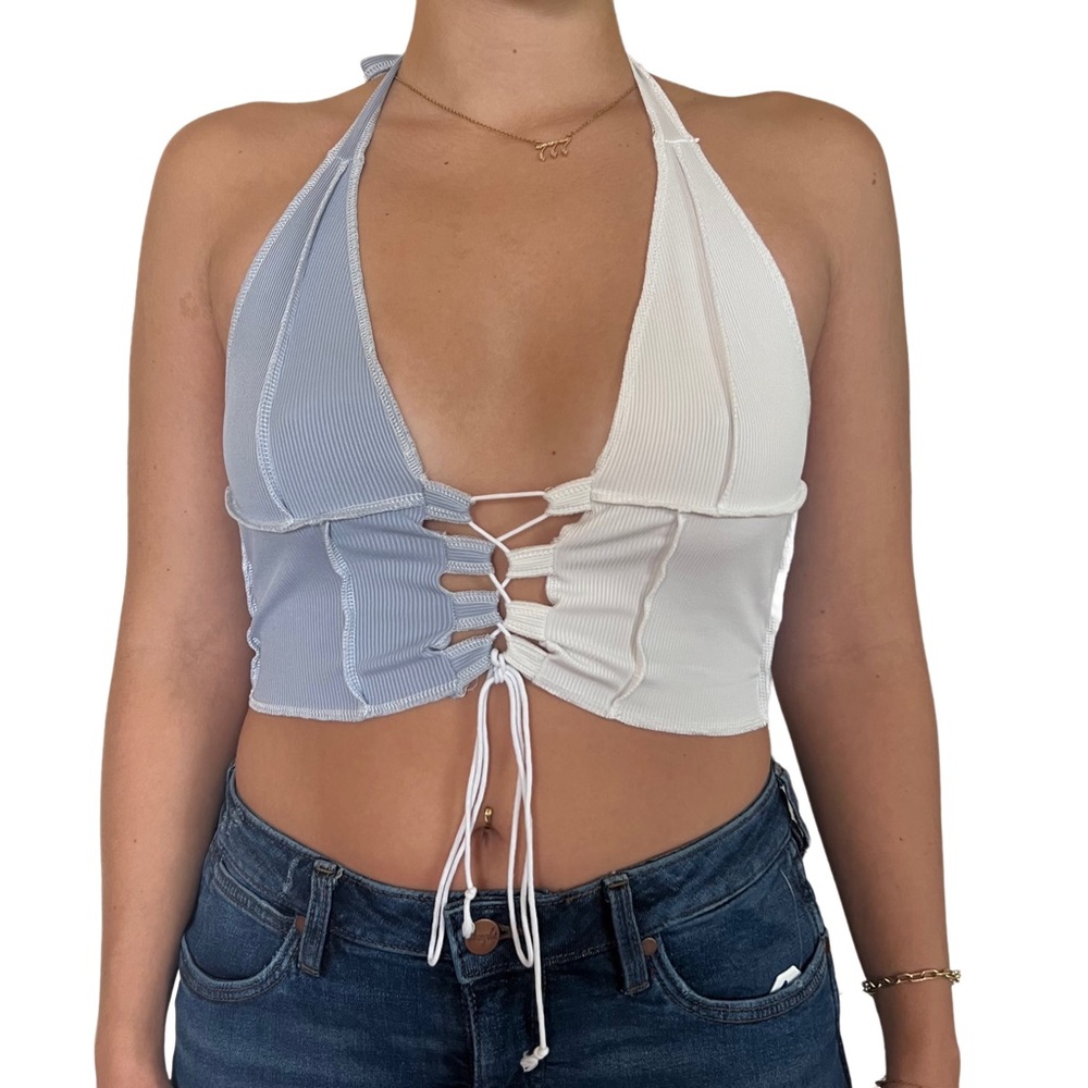 Cropped halter top - Picture 3 of 4